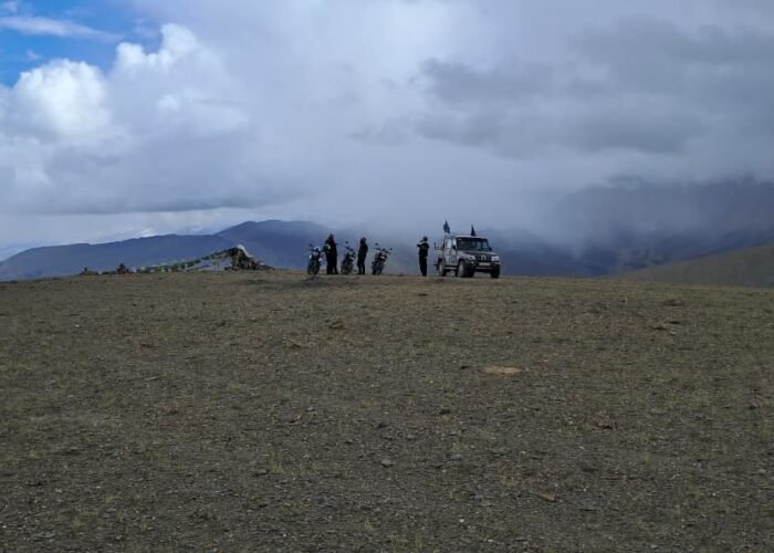 on top of the world Nurbula Top