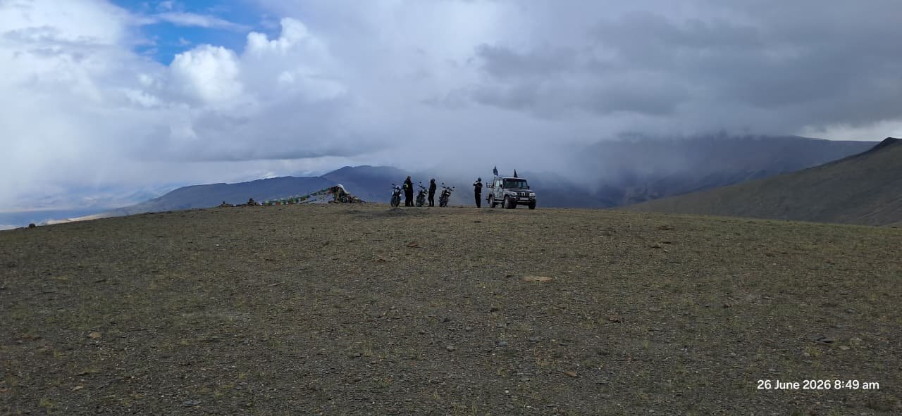 on top of the world Nurbula Top